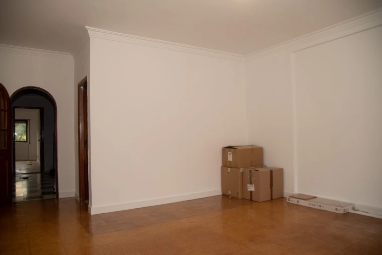 Apartamento T2 para Arrendamento em Benfica Foto 8