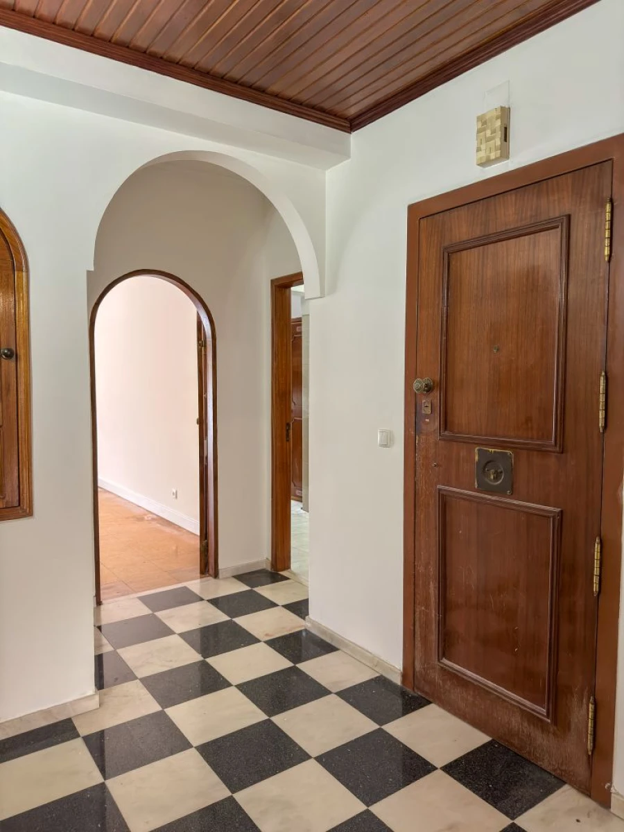 Apartamento T2 para Arrendamento em Benfica Foto 16