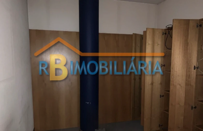 Loja para Venda em Santa Maria de Lamas Foto 5