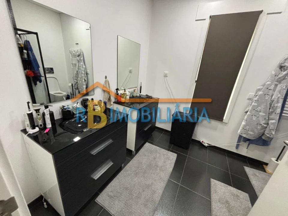 Moradia T3 para Venda em Urrô Foto 14