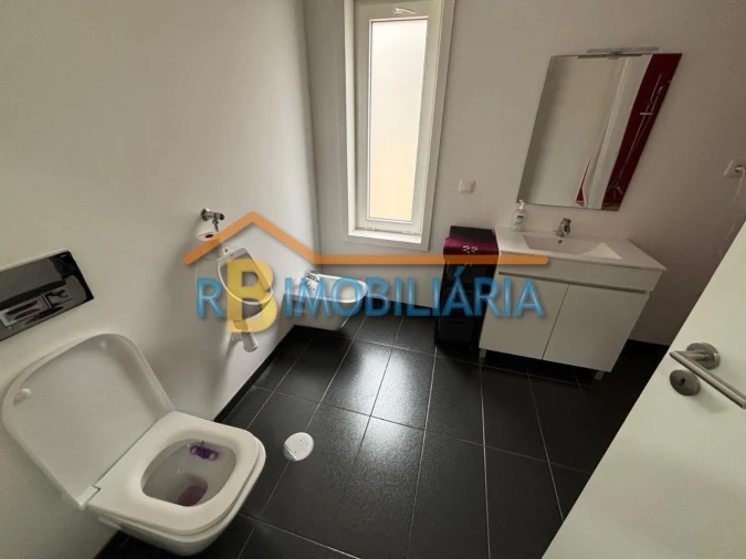 Moradia T3 para Venda em Urrô Foto 13