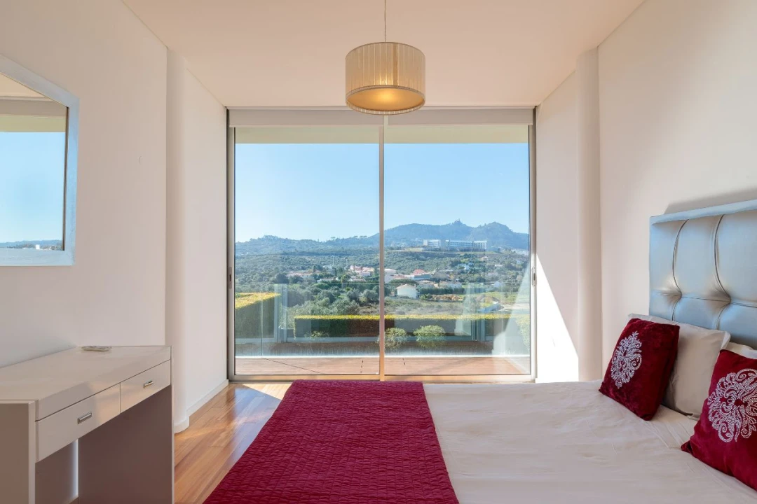 Moradia T4 para Arrendamento em Sintra Foto 29