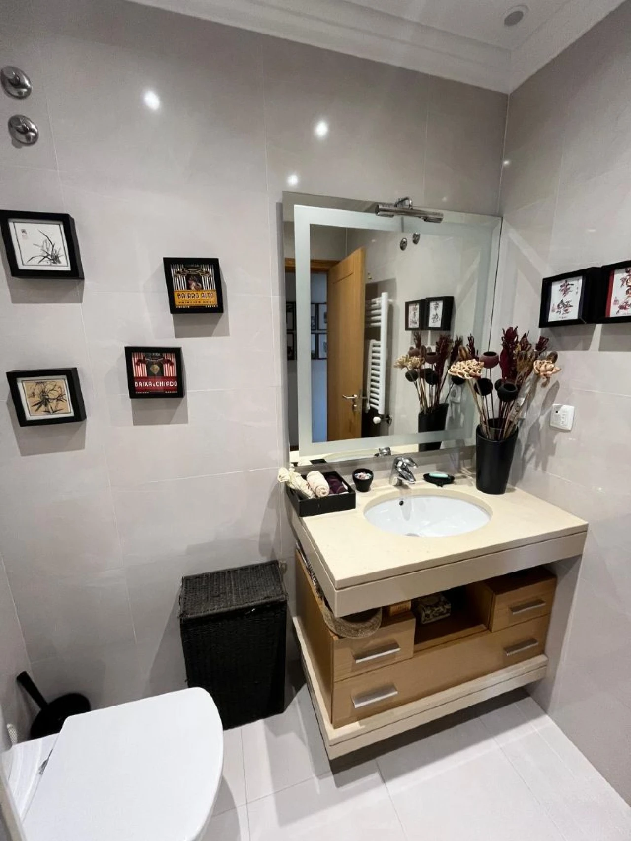 Apartamento T3 para Arrendamento em Carcavelos Foto 9