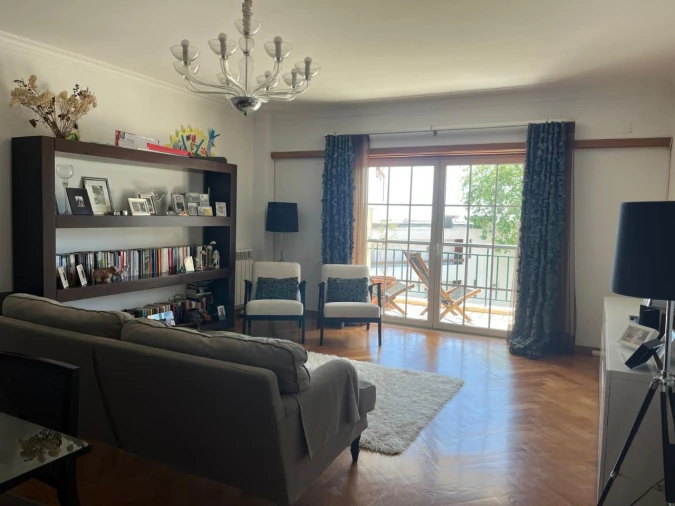 Apartamento T3 para Arrendamento em Carcavelos Foto 1