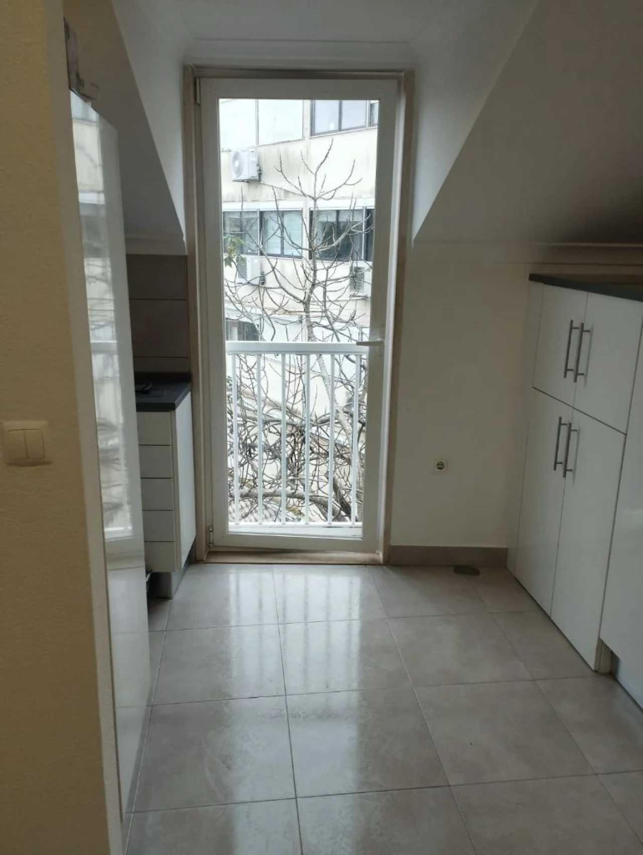Apartamento T2 para Arrendamento em Lisboa Foto 1