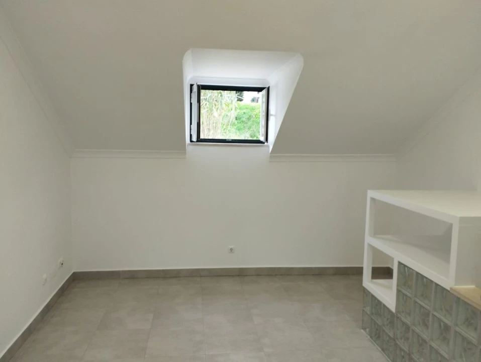 Apartamento T2 para Arrendamento em Lisboa Foto 3