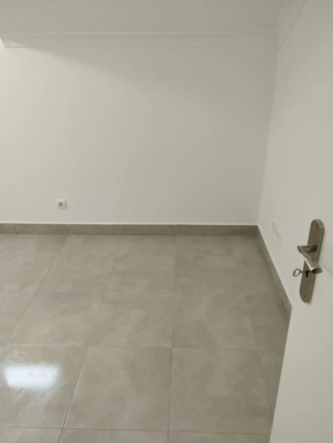 Apartamento T2 para Arrendamento em Lisboa