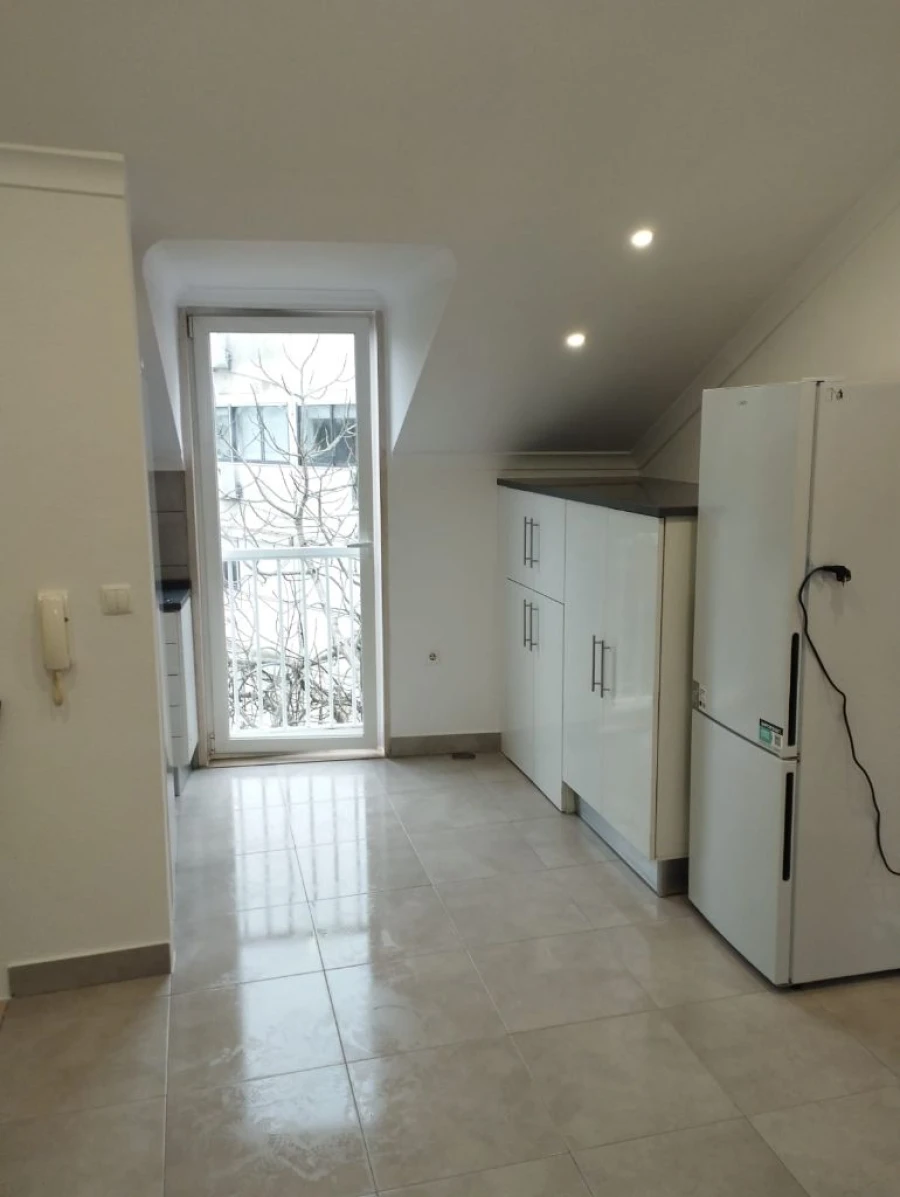 Apartamento T2 para Arrendamento em Lisboa Foto 6