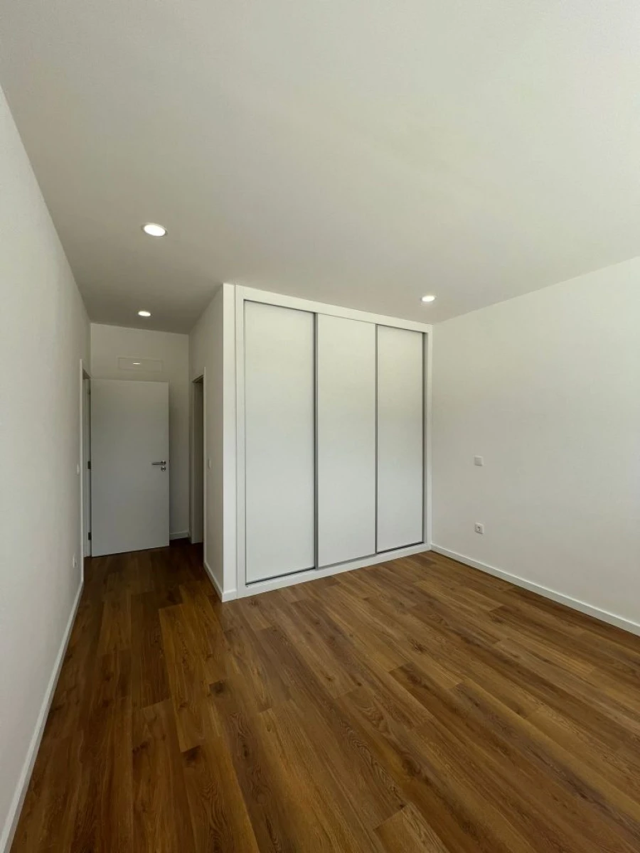 Apartamento T3 para Venda em Lamego Foto 8