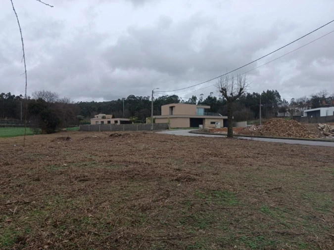 Terreno para Venda em Fradelos Foto 1