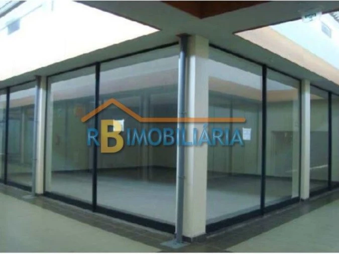 Loja para Venda em Albergaria-A-Velha Foto 2