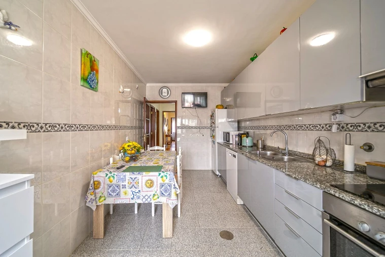 Apartamento T3 para Venda em Vila Nova de Gaia Foto 2