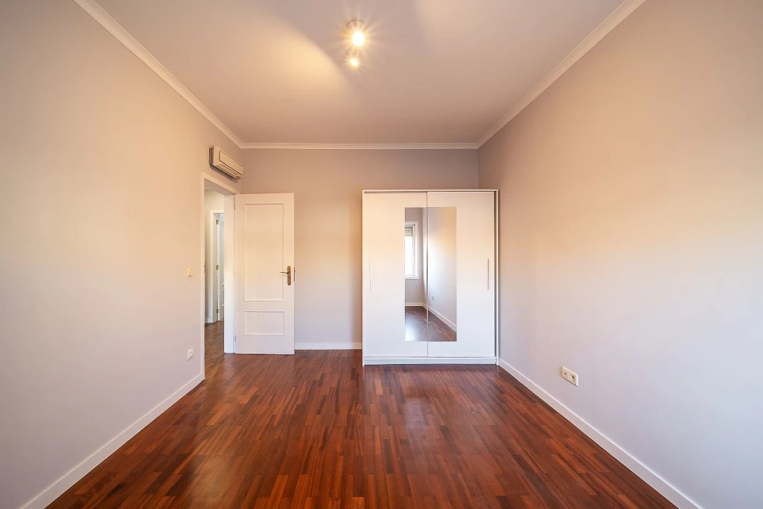 Apartamento T2 para Venda em Vila Nova de Gaia Foto 18