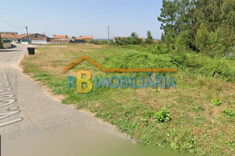 Terreno para Venda em Angeja Foto 1