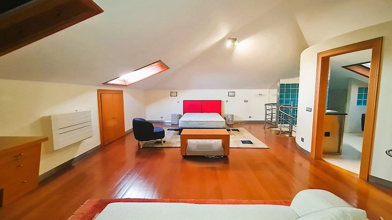 Apartamento T3 para Arrendamento em Funchal Foto 3