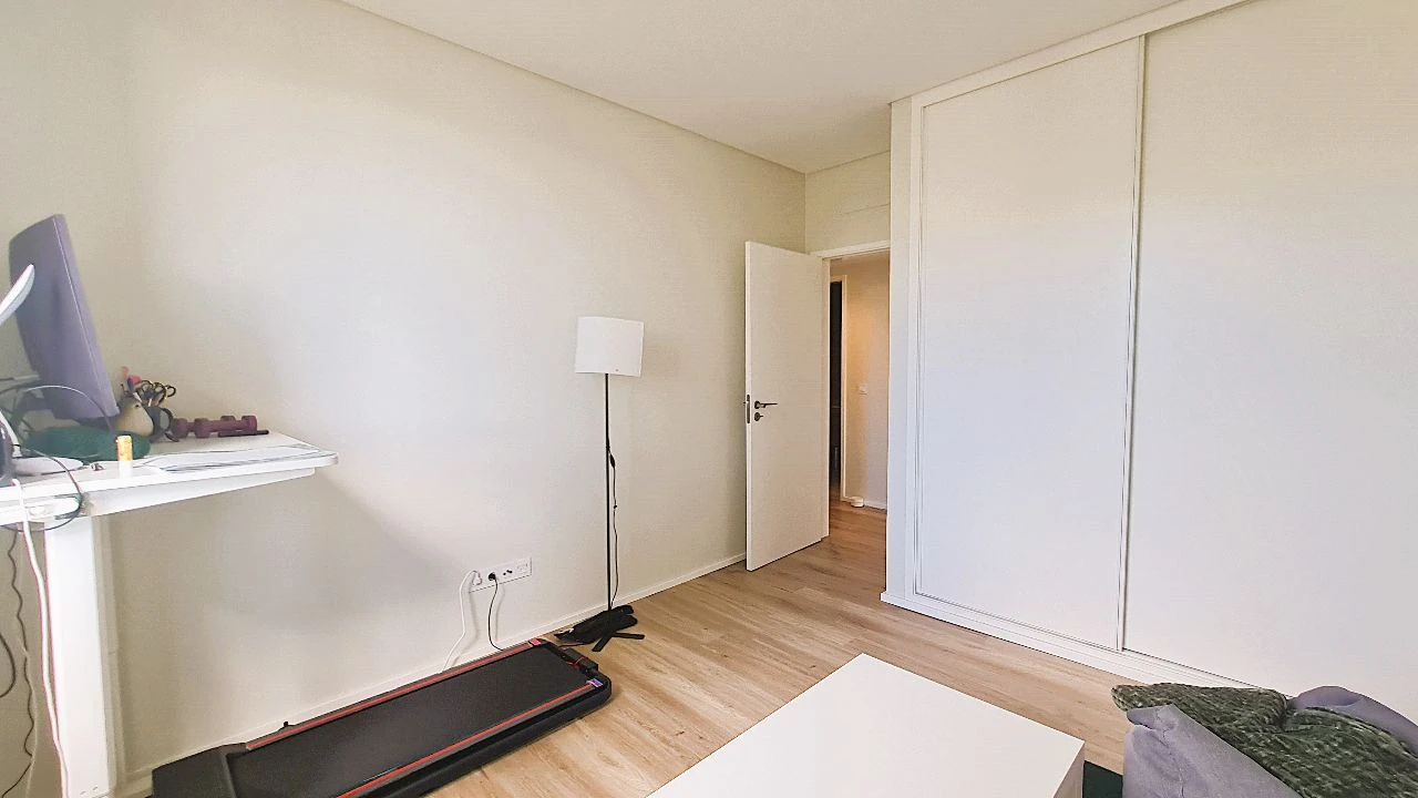 Apartamento T2 para Venda em Funchal Foto 22