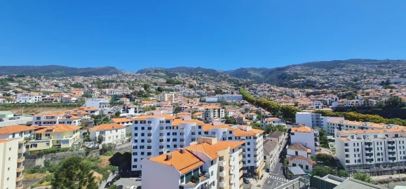 Apartamento T2 para Venda em Funchal