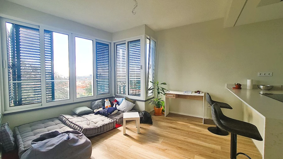 Apartamento T2 para Venda em Funchal Foto 7