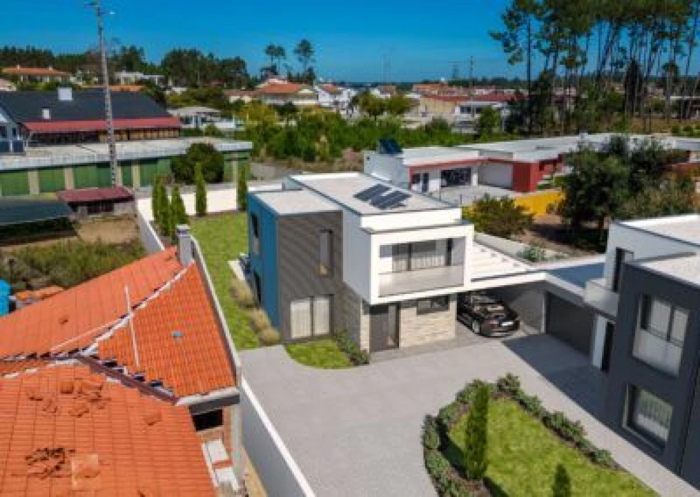 Moradia T3 para Venda em Oeiras Foto 6