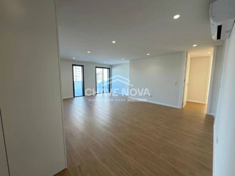 Apartamento T3 para Venda em Vila Nova de Gaia Foto 8