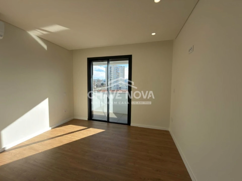 Apartamento T3 para Venda em Vila Nova de Gaia Foto 14