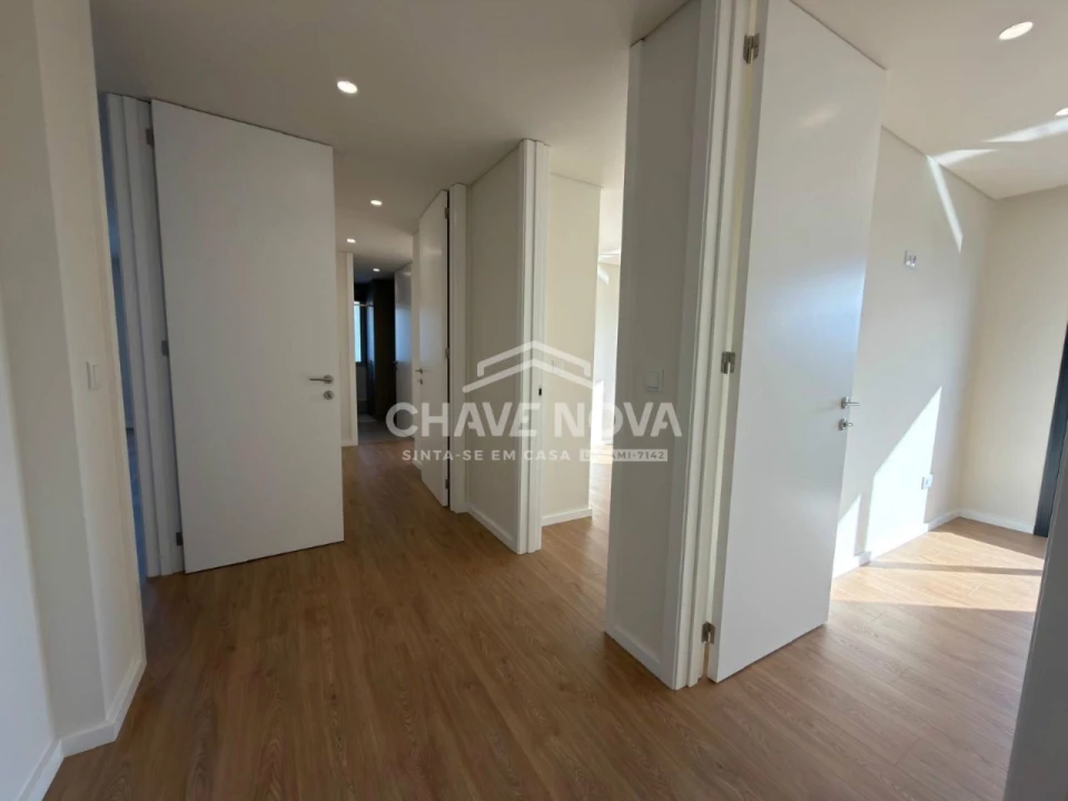 Apartamento T3 para Venda em Vila Nova de Gaia Foto 16