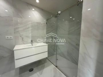 Apartamento T3 para Venda em Vila Nova de Gaia
