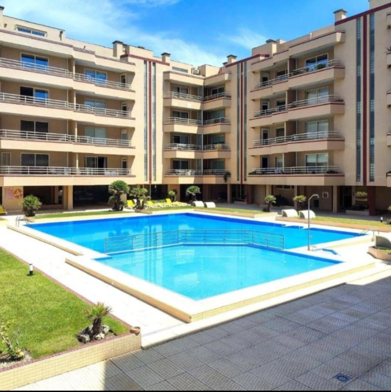 Apartamento T3 para Arrendamento em Furadouro Foto 11