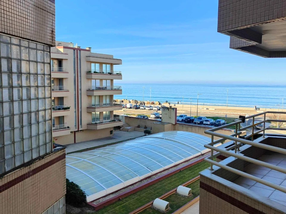 Apartamento T3 para Arrendamento em Furadouro Foto 9