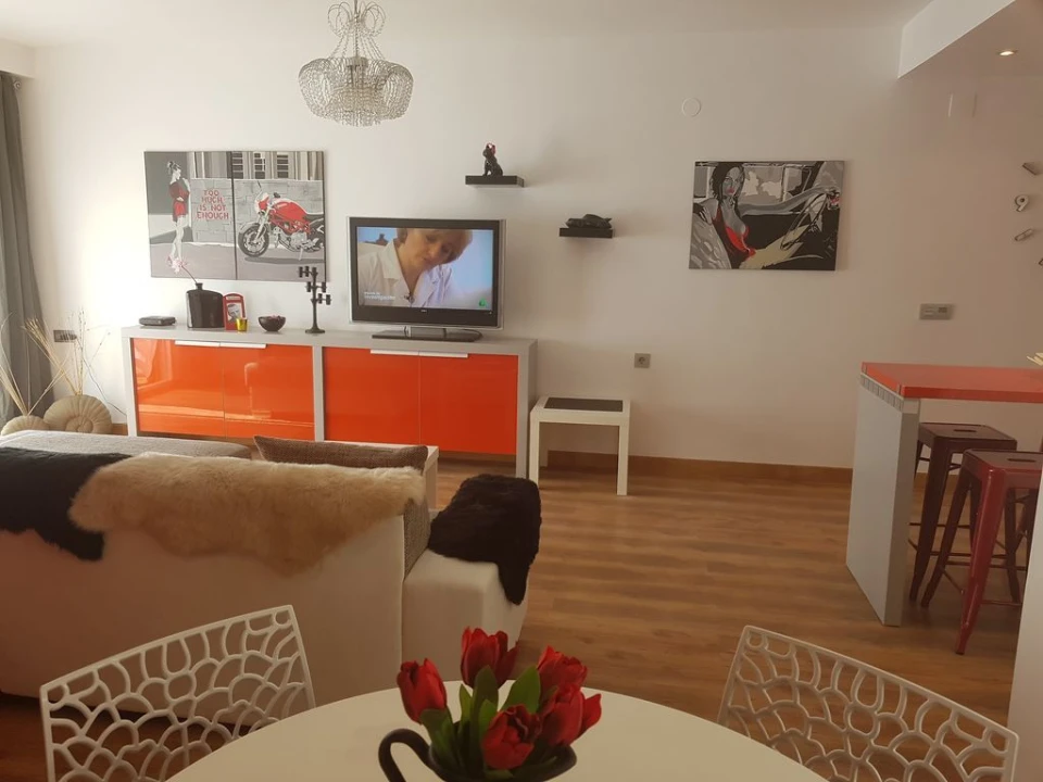 Apartamento T2 para Arrendamento em Monte Estoril Foto 25