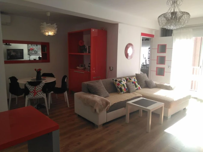 Apartamento T2 para Arrendamento em Monte Estoril Foto 9