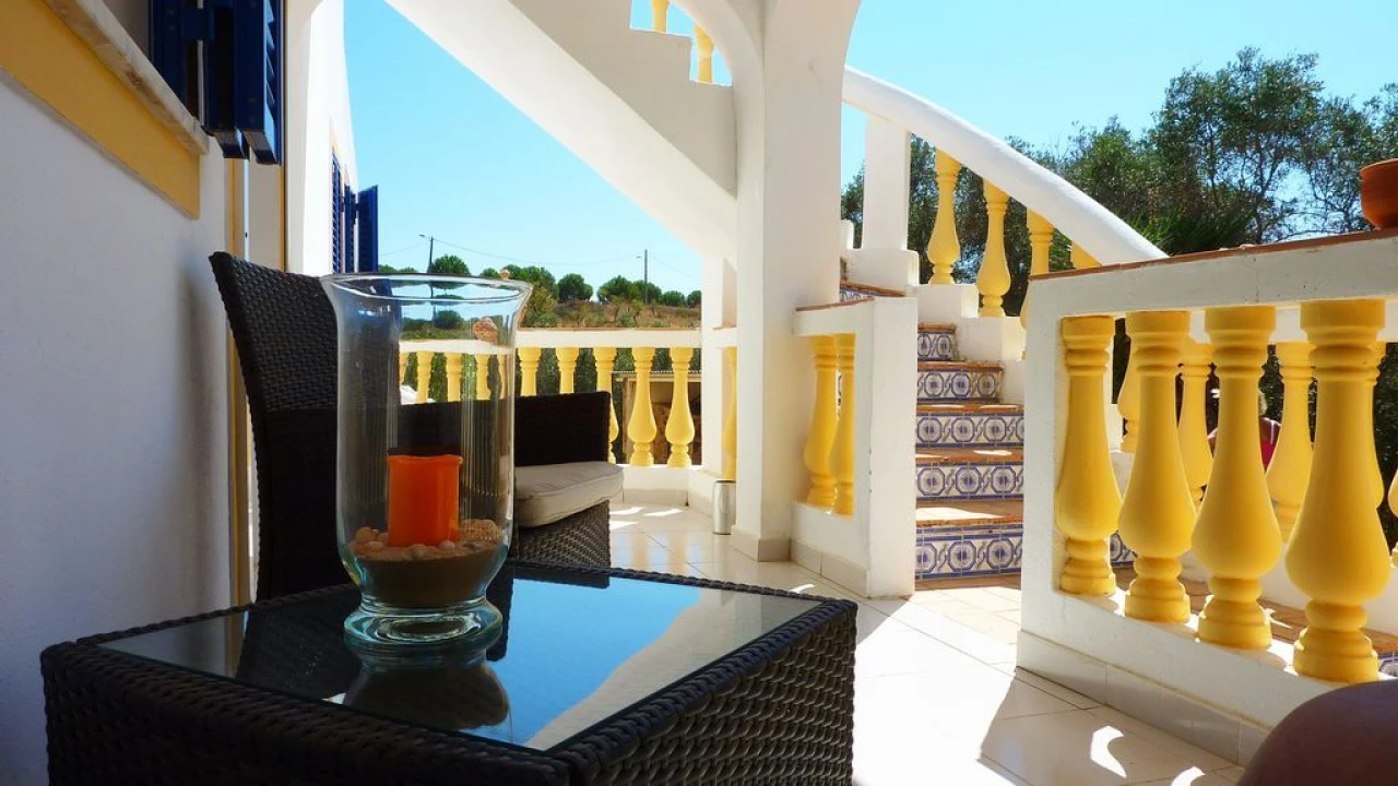 Moradia T3 para Arrendamento em Porches Velho Foto 19