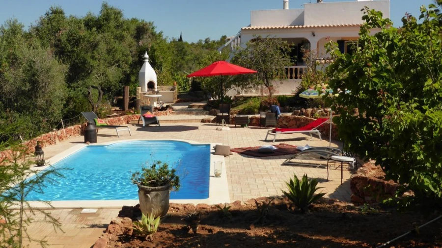 Moradia T3 para Arrendamento em Porches Velho Foto 2