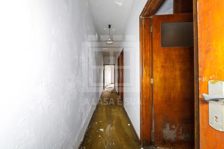 Moradia T5 para Venda em Santa Maria da Feira Foto 16