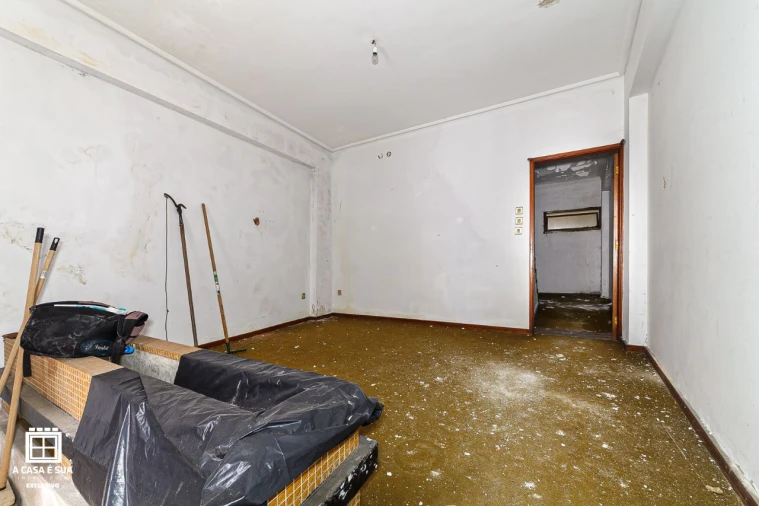 Moradia T5 para Venda em Santa Maria da Feira Foto 7