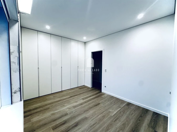 Apartamento T3 para Venda em Seixezelo Foto 9