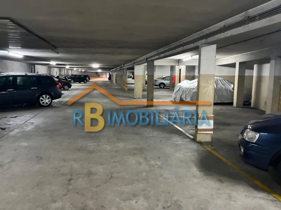 Apartamento T1 para Venda em Santa Maria de Lamas Foto 13