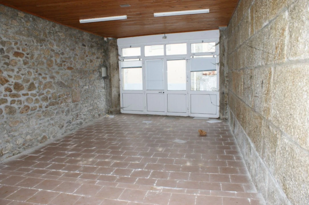 Armazém para Venda em Caminha Foto 1