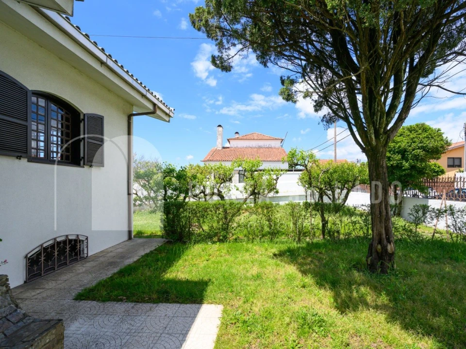 Moradia T4 para Venda em Arrifana Foto 37