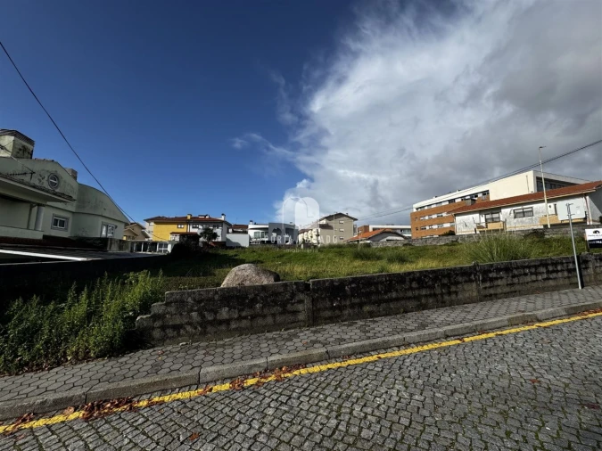 Terreno para Venda em Perosinho Foto 1
