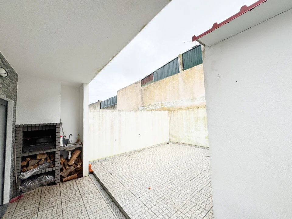 Moradia T4 para Venda em Fernão Ferro Foto 15