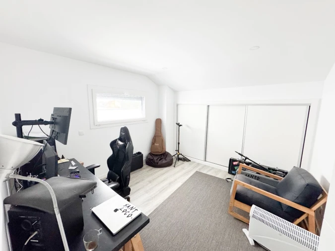 Moradia T4 para Venda em Fernão Ferro Foto 6