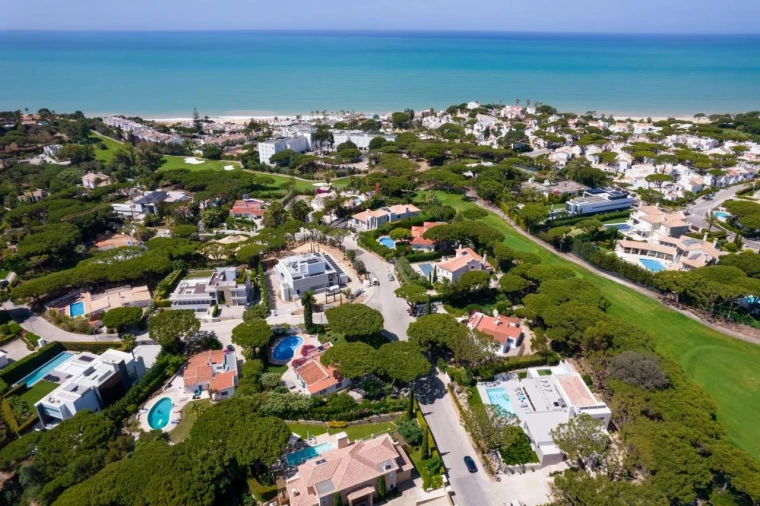 Moradia T3 para Arrendamento férias em Vale de Lobo Foto 35