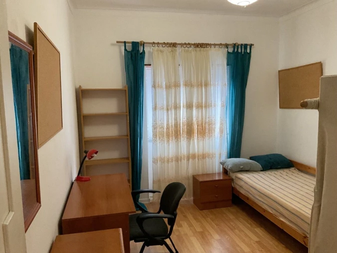 Apartamento T4 para Venda em Covilhã Foto 2