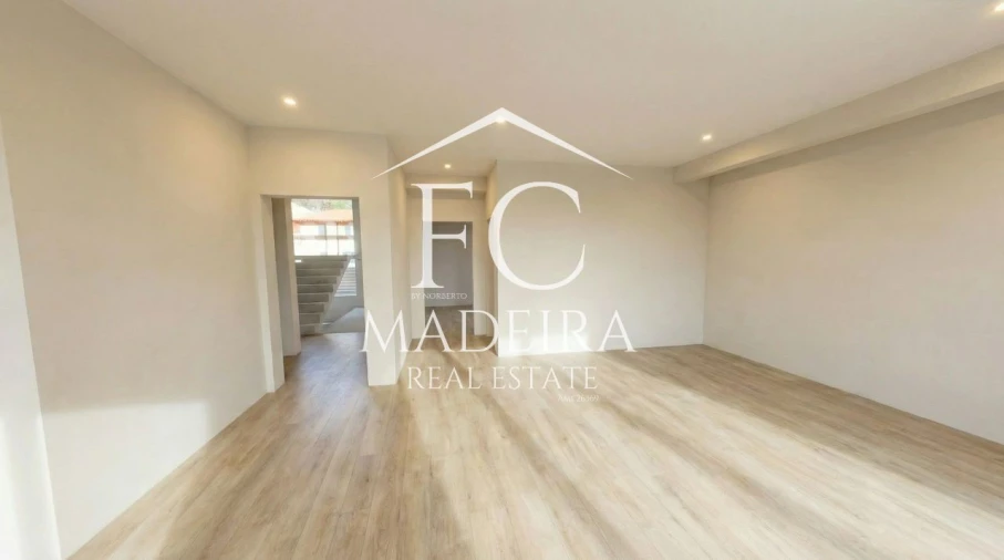 Apartamento T1 para Venda em Funchal Foto 4