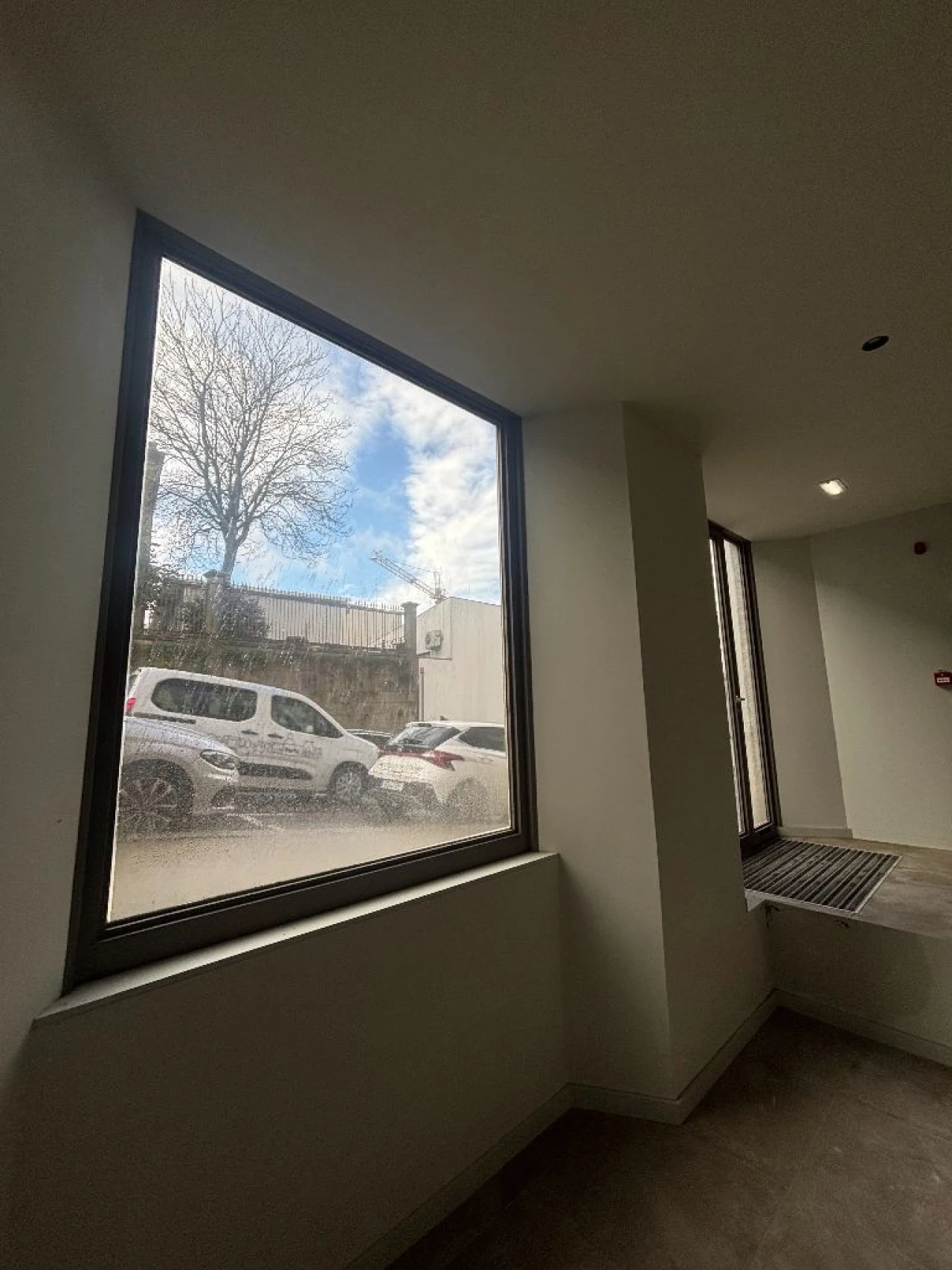 Loja para Arrendamento em Porto Foto 6