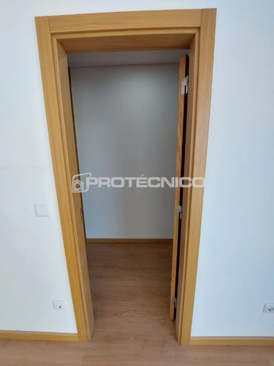 Moradia T3 para Venda em Cacia Foto 4