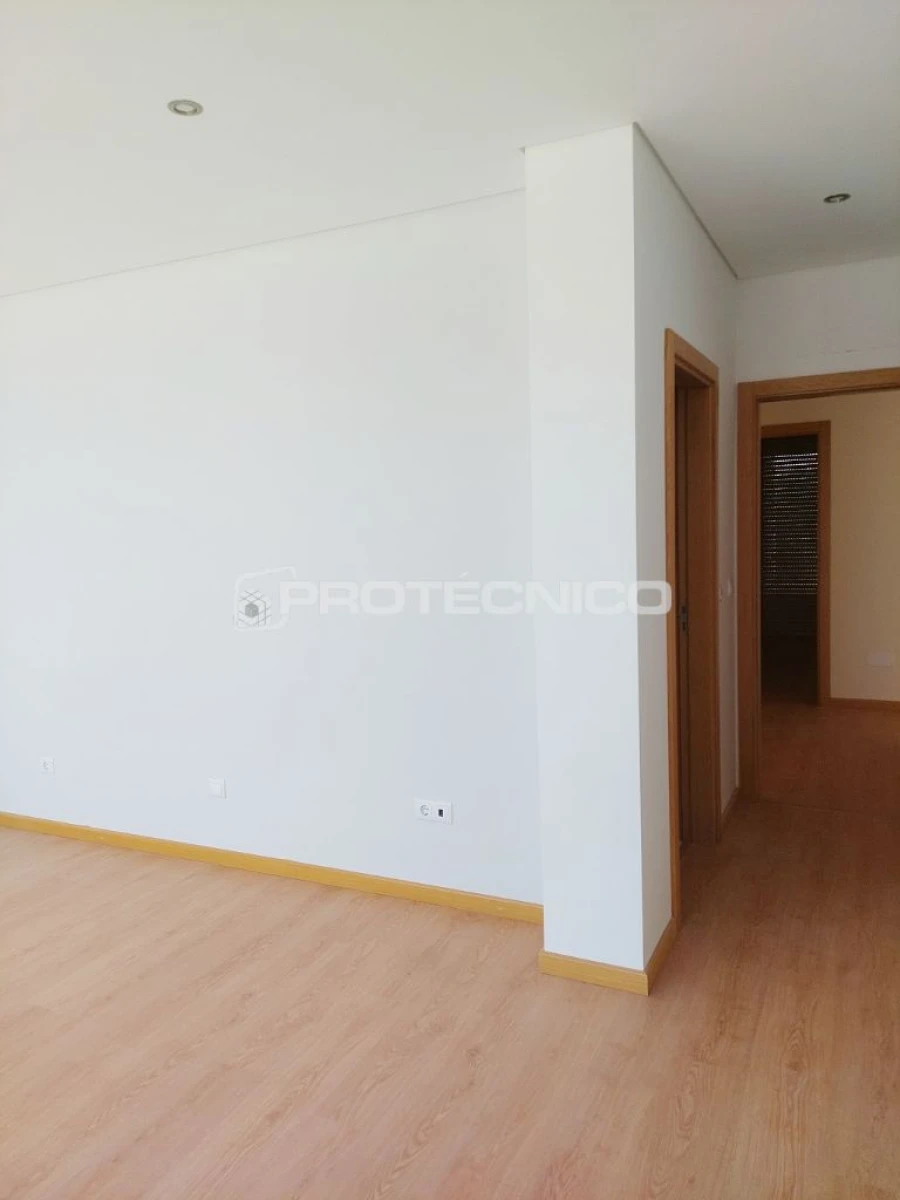 Moradia T3 para Venda em Cacia Foto 5