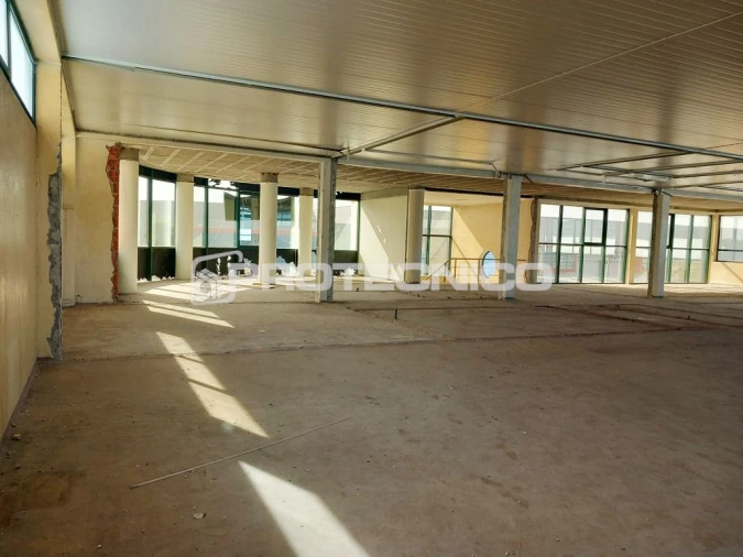 Armazém para Venda em Aveiro Foto 11