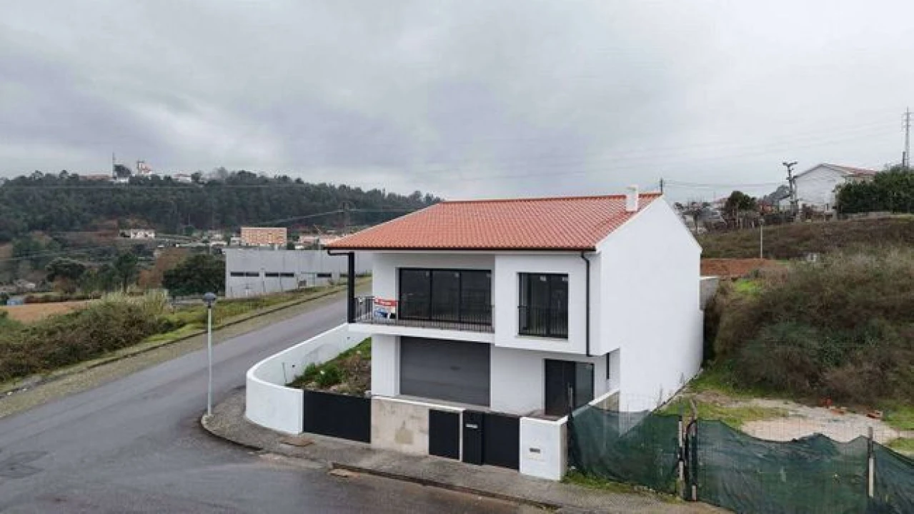 Moradia T3 para Venda em Friande Foto 11